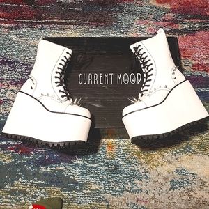 NWT Radical Riot Spiked White Platform Boots
